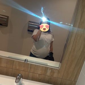 Meet your Posher, Abigail